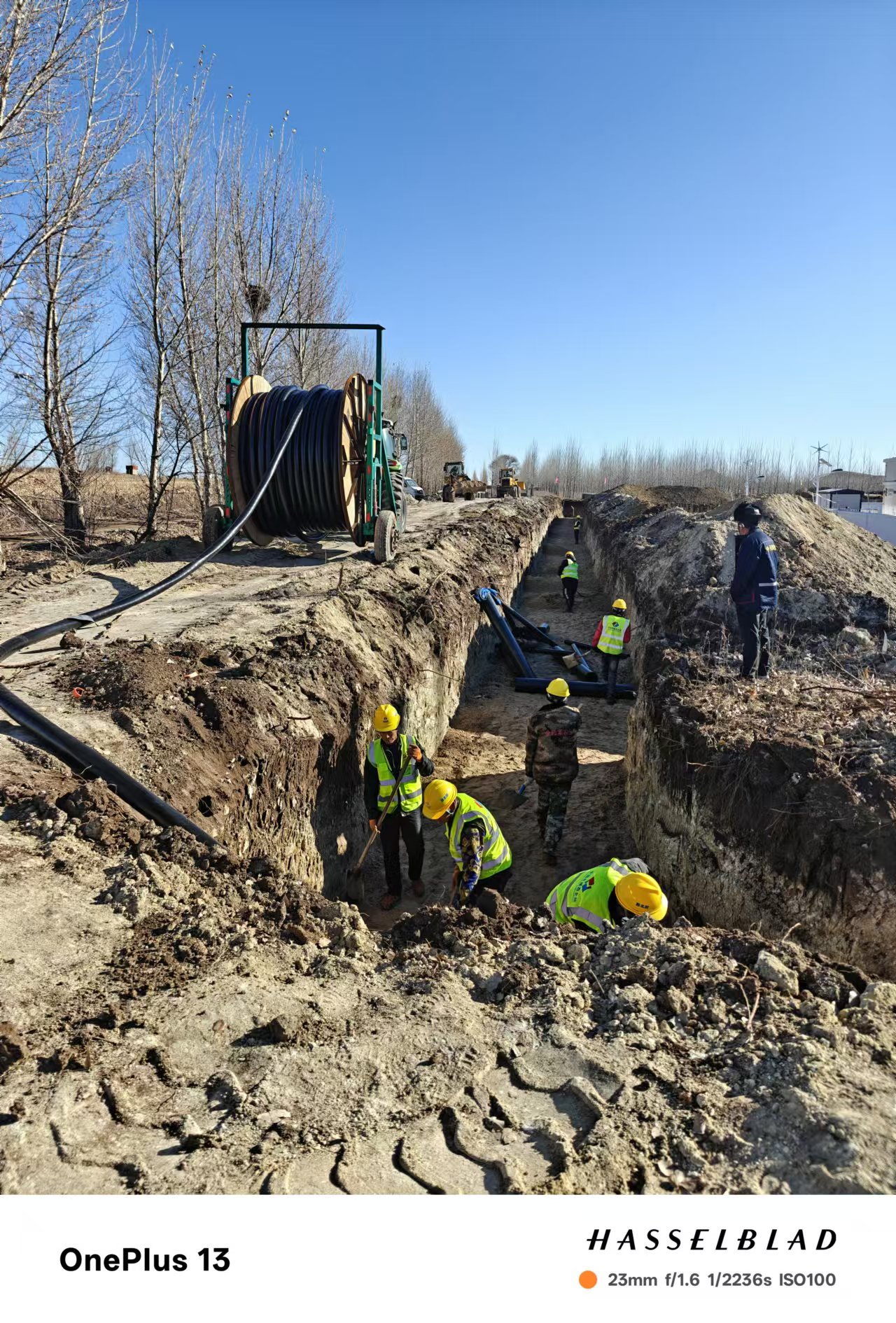標桿項目:新楚電力建設世界上最長(cháng)新能源場(chǎng)站電纜在線(xiàn)監測，守護
